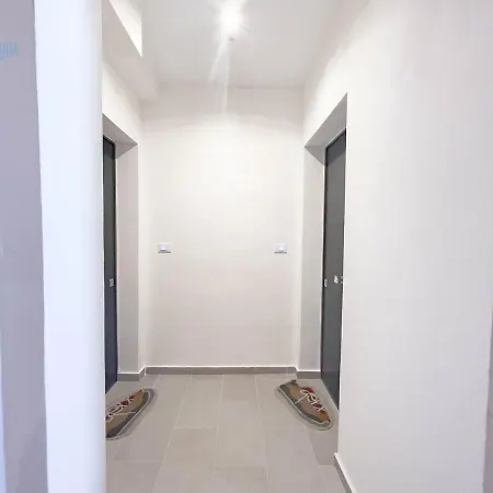 公寓 Economo B1 Tirabora Short Rent *