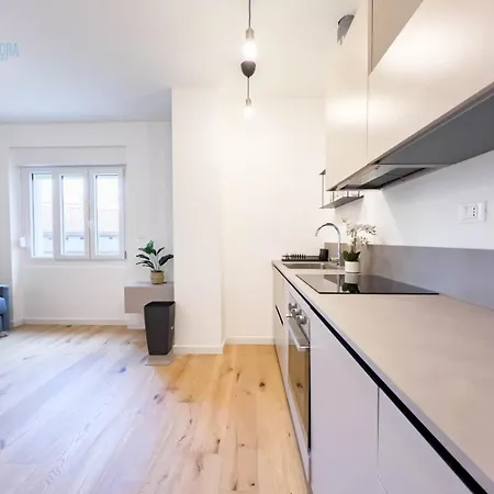 Economo B1 Tirabora Short Rent Appartement